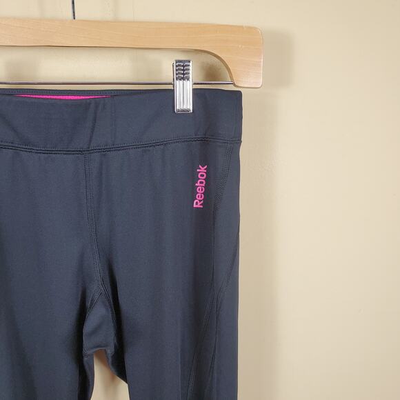 4/$25 Reebok Mid-rise Pull-on Capri Women's Size XS - Picture 3 of 10